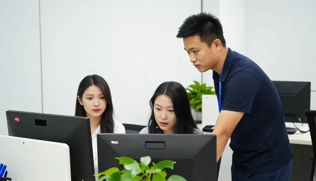 设计在业务持续优化中的关键作用与技术支撑